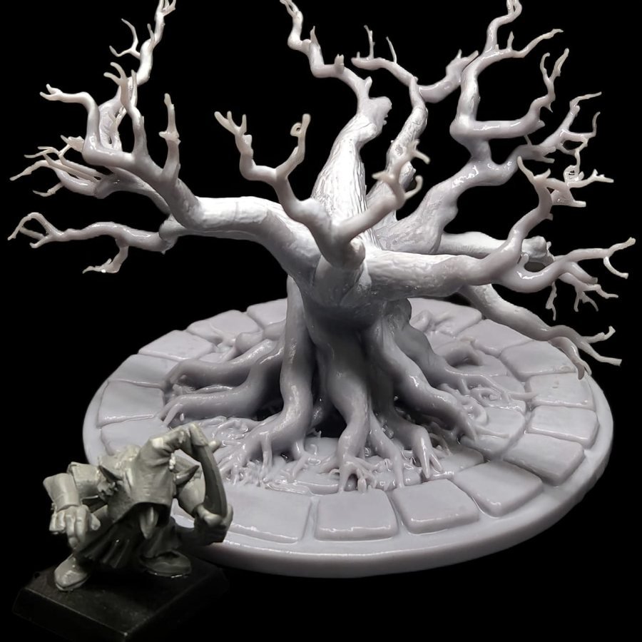 Dead oak